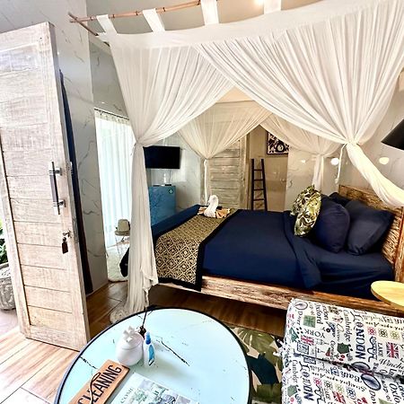 Kubu Guest House Seminyak  Luaran gambar