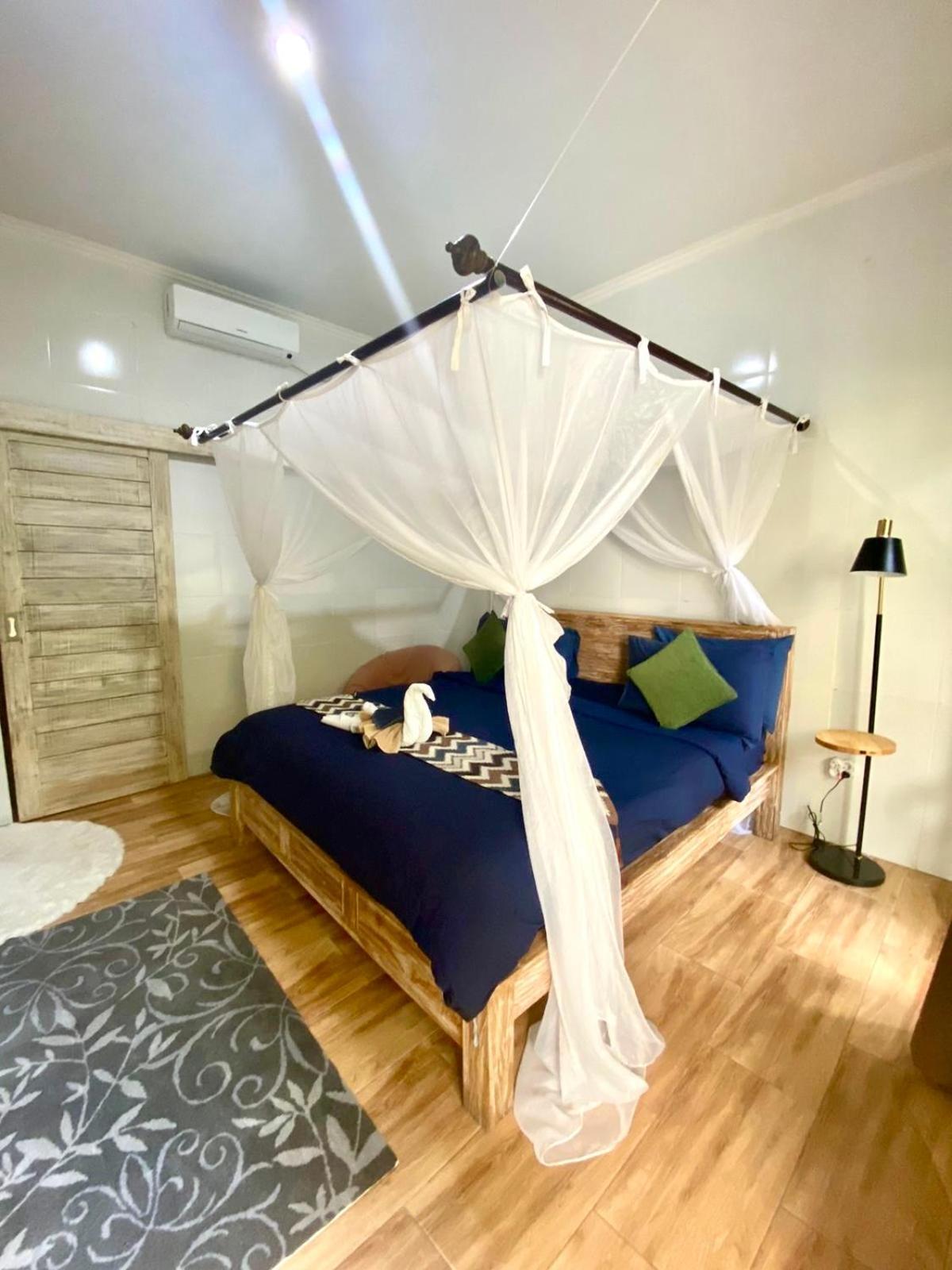 Kubu Guest House Seminyak  Luaran gambar