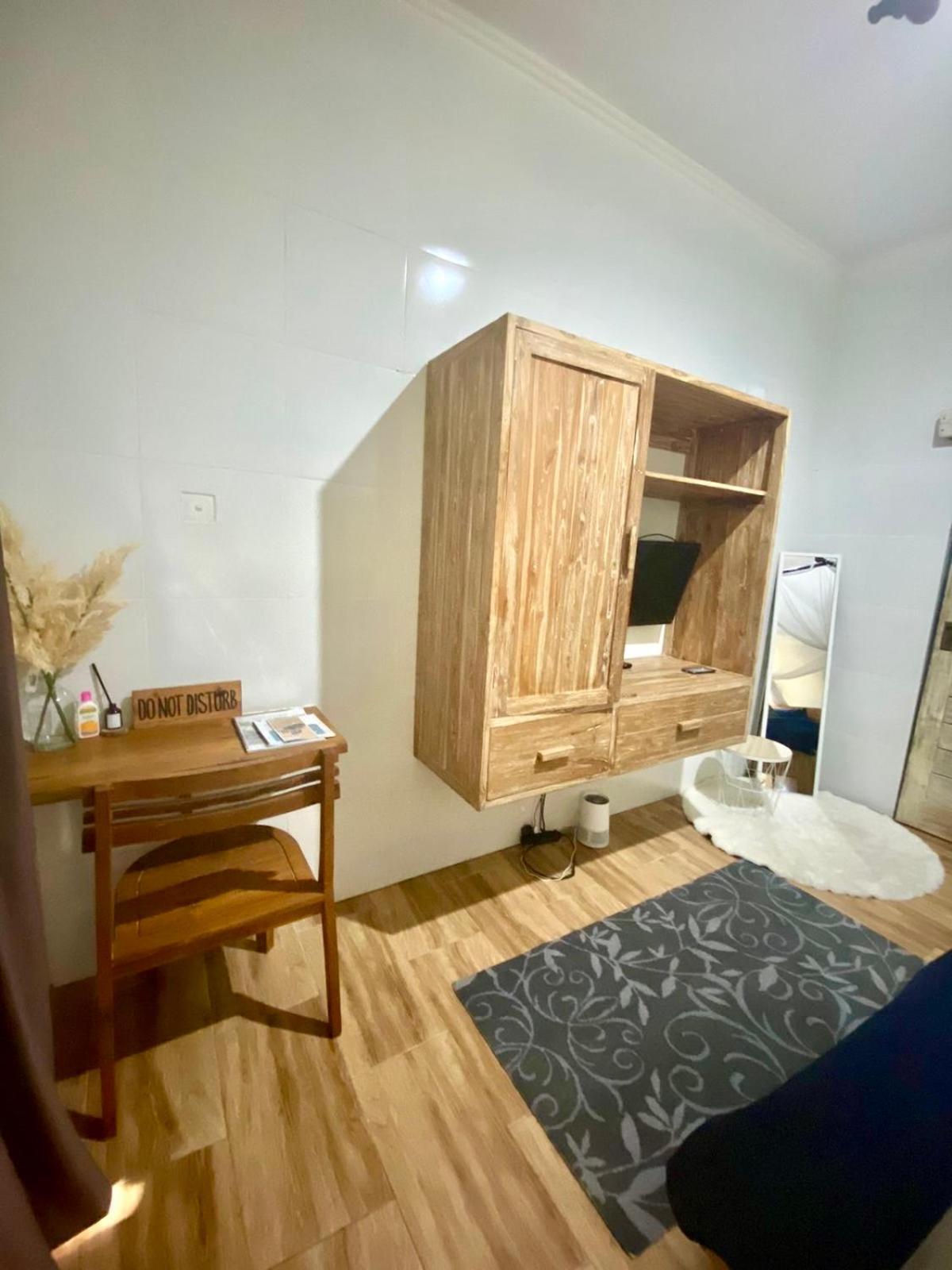 Kubu Guest House Seminyak  Luaran gambar