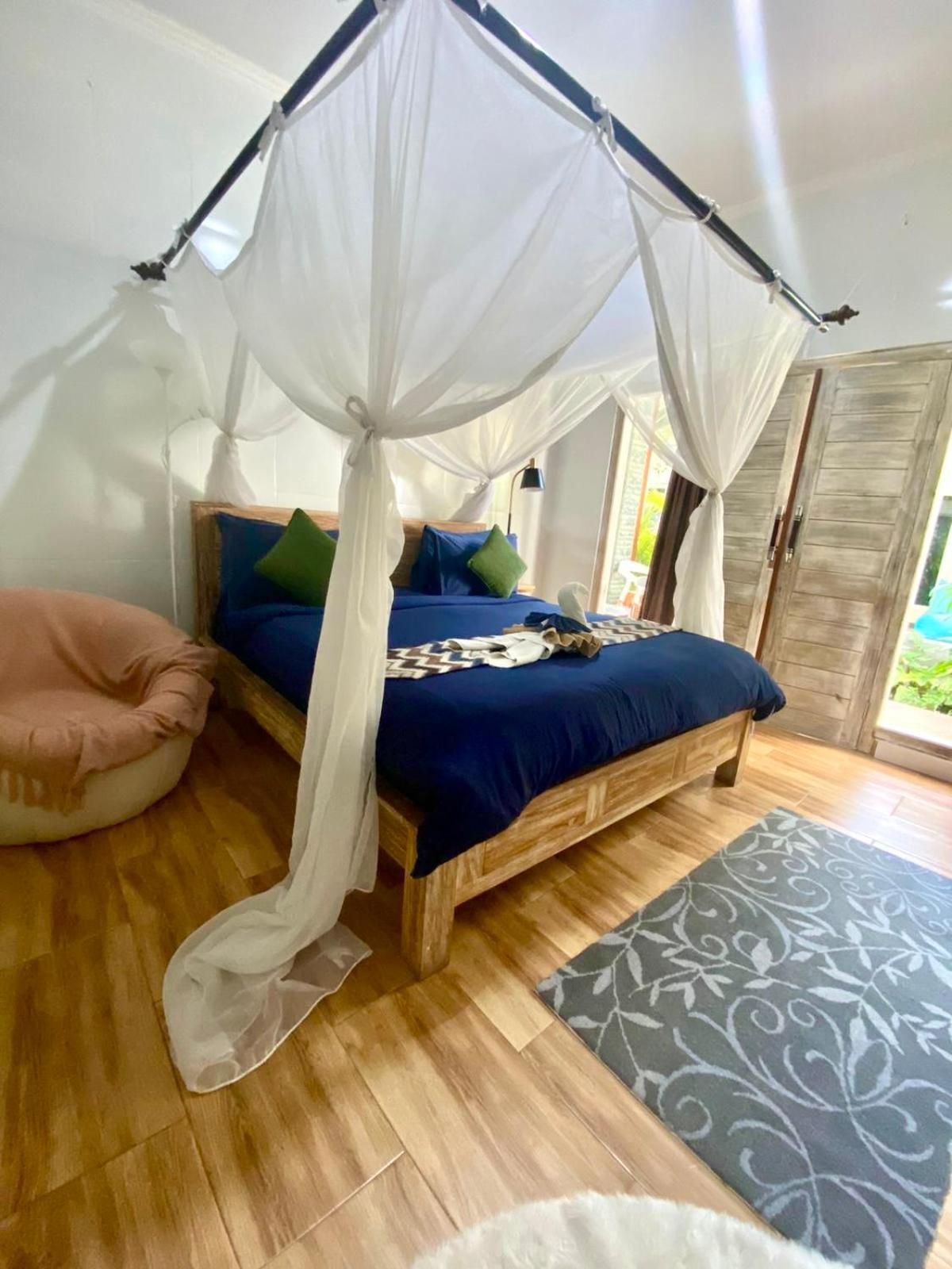 Kubu Guest House Seminyak  Luaran gambar