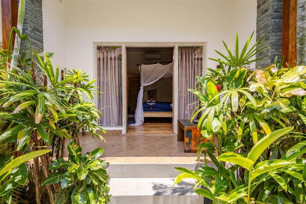 Kubu Guest House Seminyak  Luaran gambar