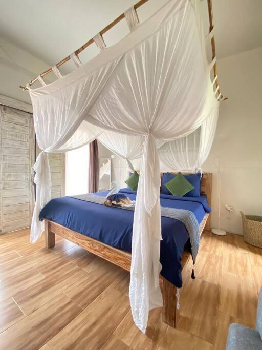 Kubu Guest House Seminyak  Luaran gambar