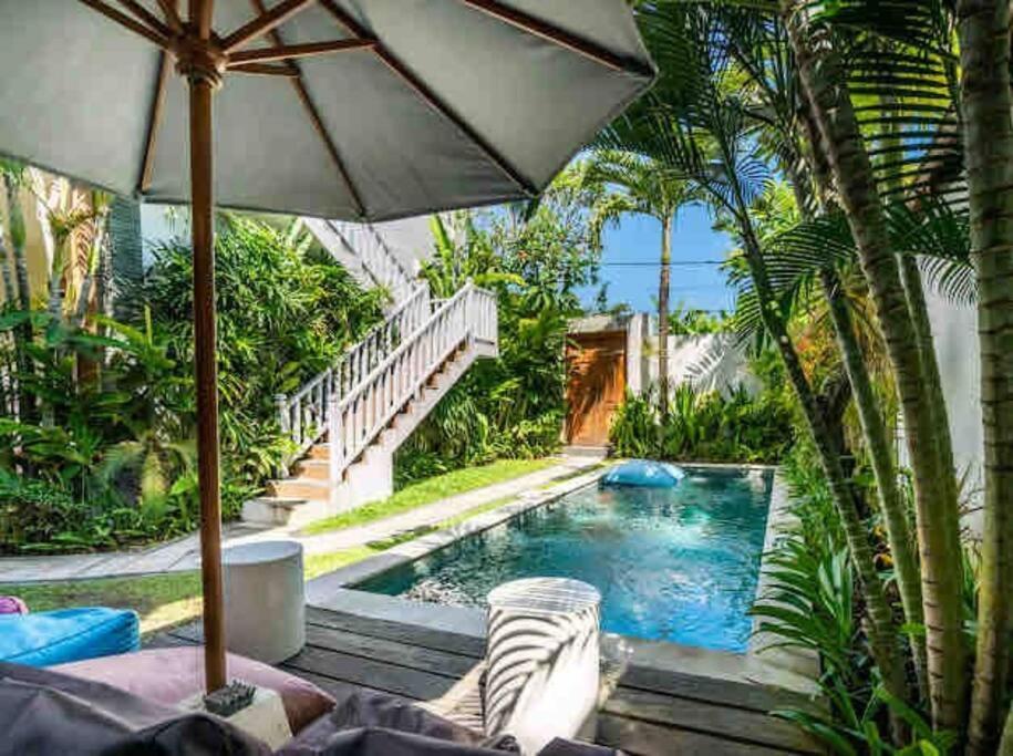 Kubu Guest House Seminyak  Luaran gambar