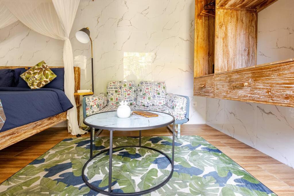 Kubu Guest House Seminyak  Luaran gambar