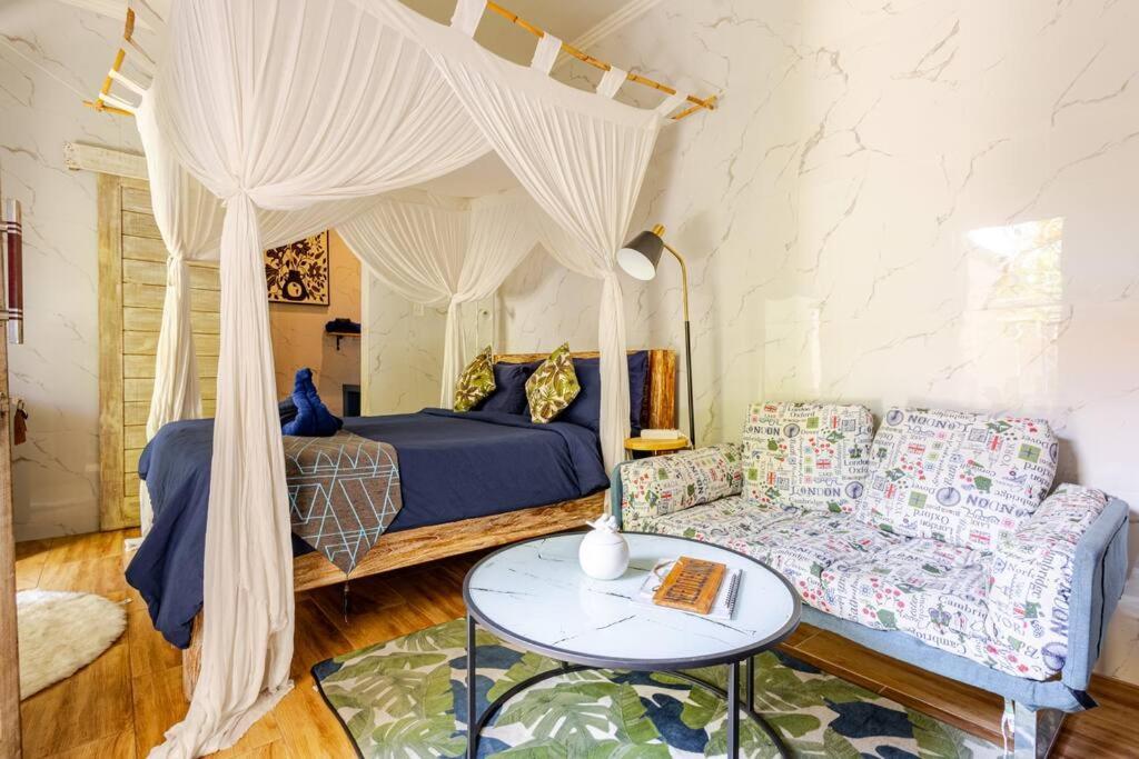 Kubu Guest House Seminyak  Luaran gambar