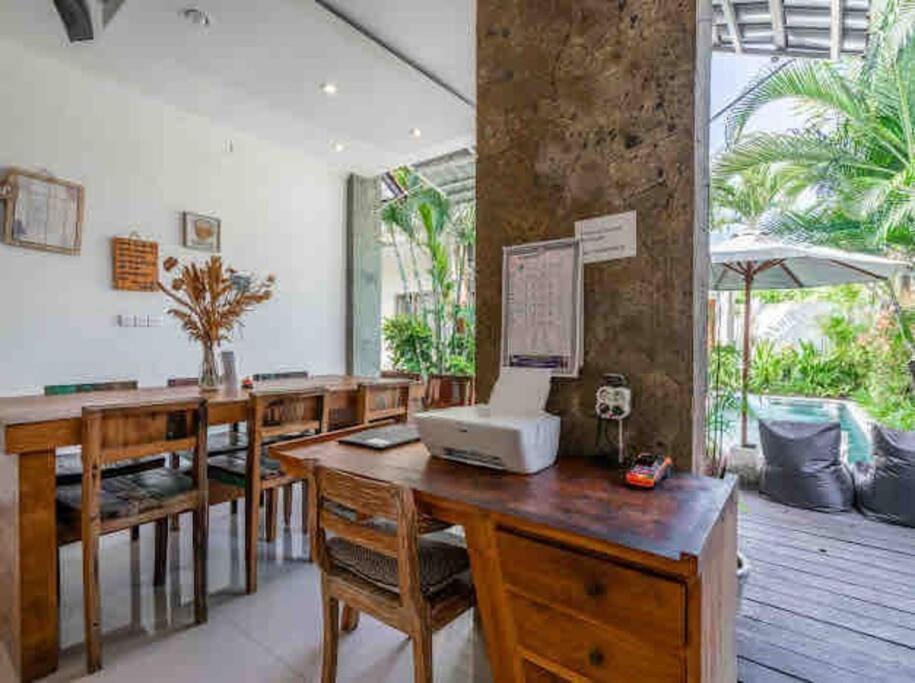 Kubu Guest House Seminyak  Luaran gambar